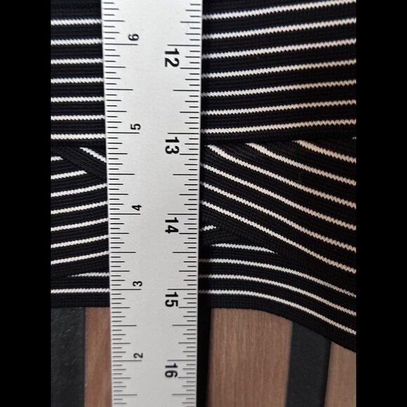 BCBG Maxazria Skirt Small Womens Black White Faux Wrap Striped Mini - Picture 5 of 7
